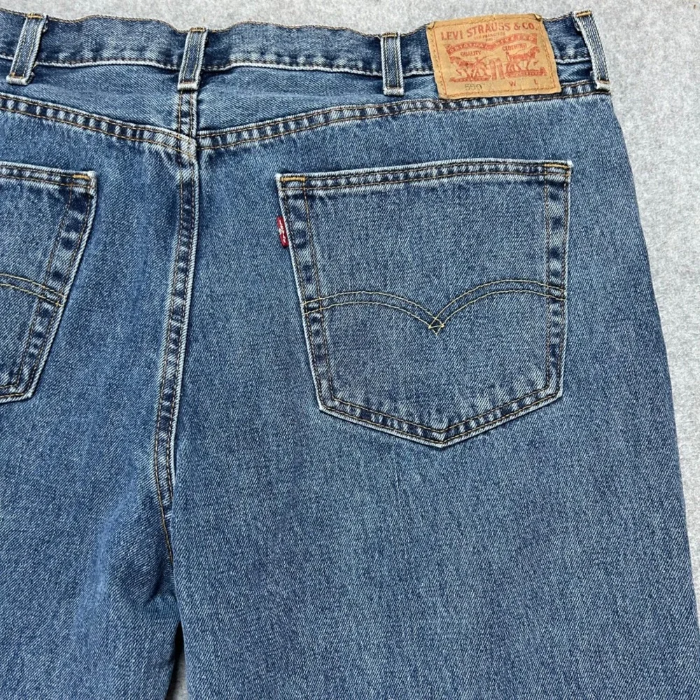 Levi's Jeans 550 Relaxed Fit Mens 39x33 Blue Denim Classic Streetwear